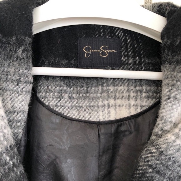 Like new Jessica Simpson belted coat Small - Picture 9 of 9